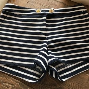 Elizabeth McKay Shorts